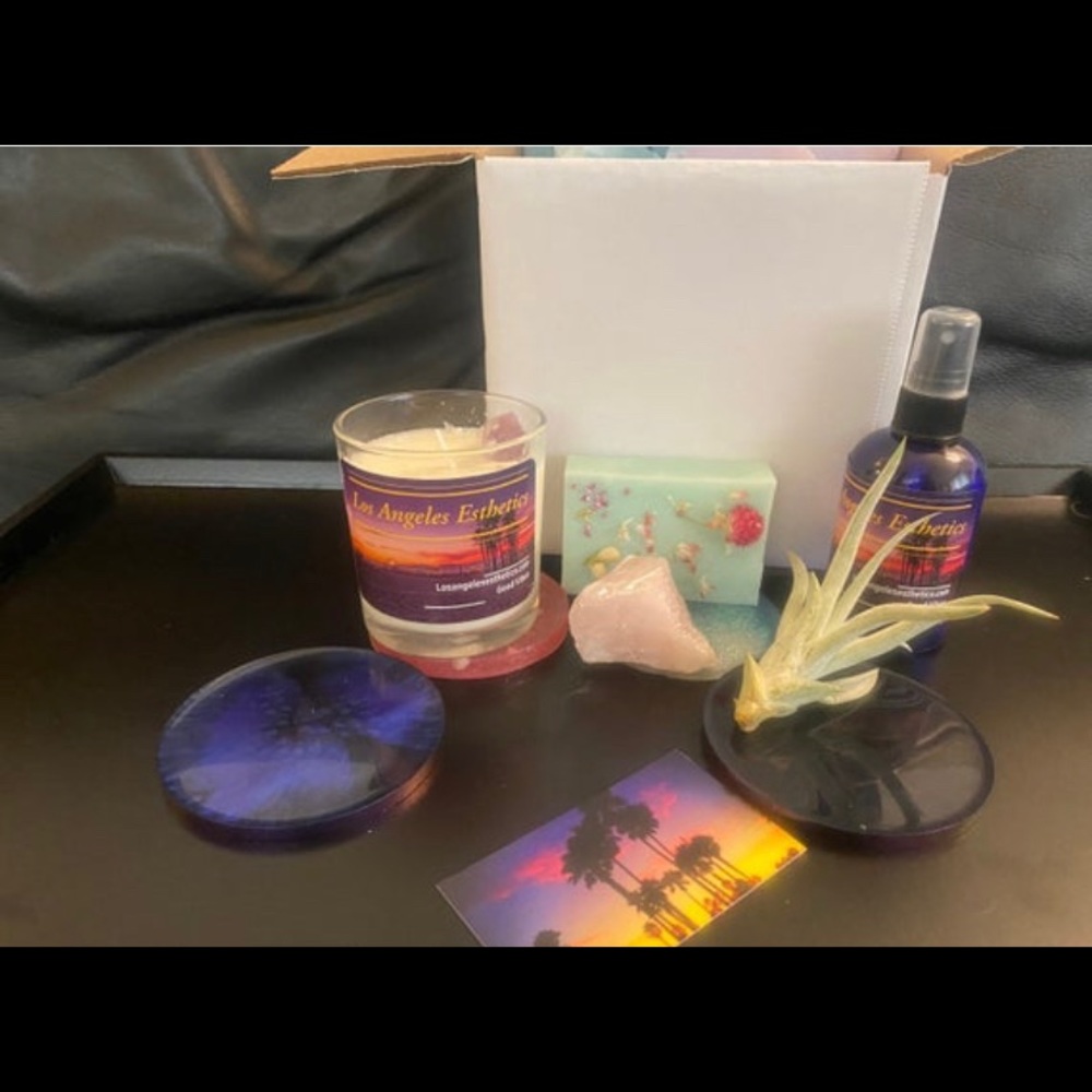 Spa Gift Box: Handmade - Picture 2 of 3